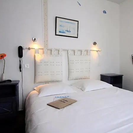Logis Le Relais Marine Отель