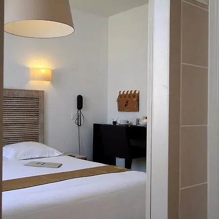 Отель Logis Le Relais Marine