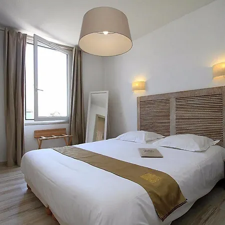 Logis Le Relais Marine Отель 2*