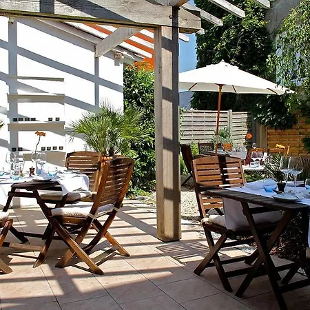 Logis Le Relais Marine Отель Mesquer