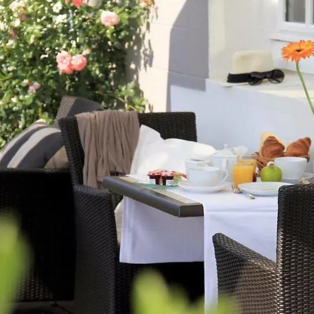 Logis Le Relais Marine Отель 2*