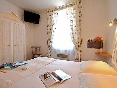 Logis Le Relais Marine Отель Mesquer