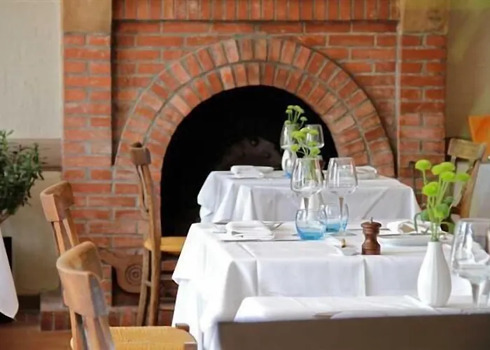 Logis Le Relais Marine Hotel