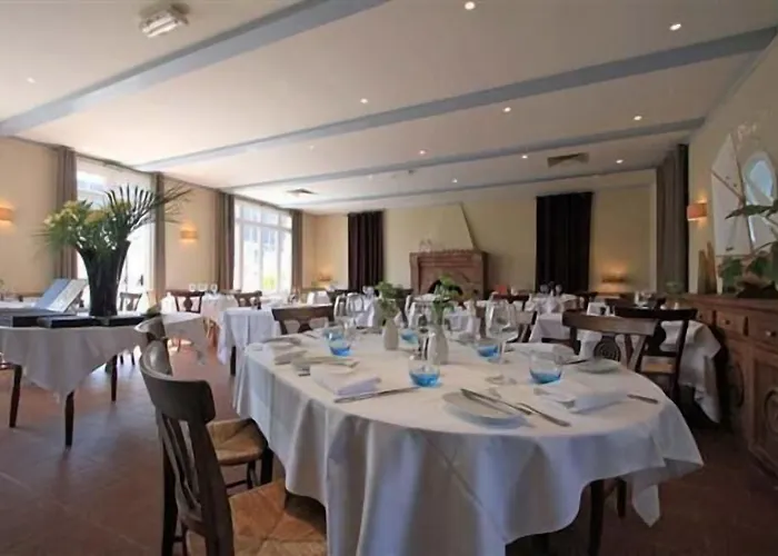 Hotel Logis Le Relais Marine 2*