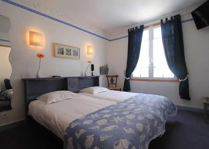 Logis Le Relais Marine Hotel